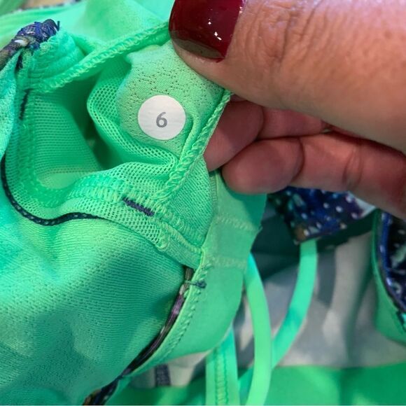 Lululemon Dancing Warrior Tank Size 6 - Picture 5 of 6